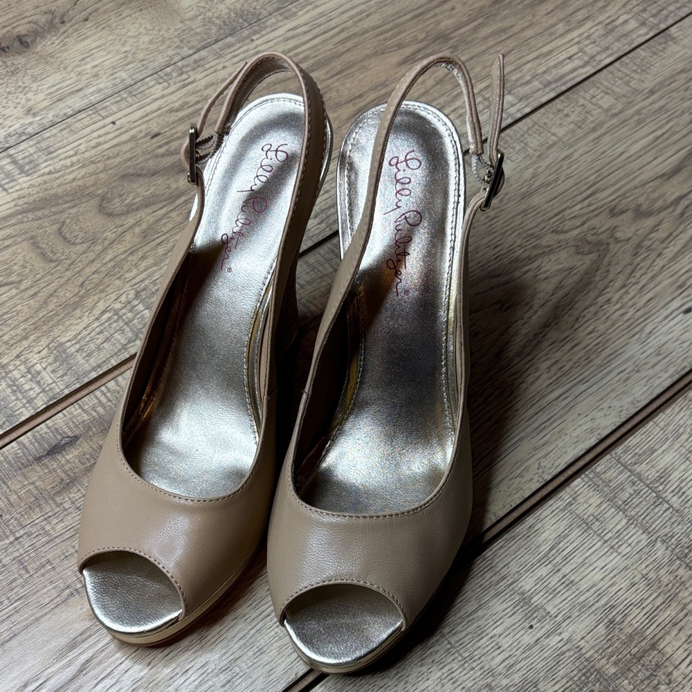 Lilly Pulitzer Kristin Peep Toe Slingback Wedges in a Natural Beige Size 9.5